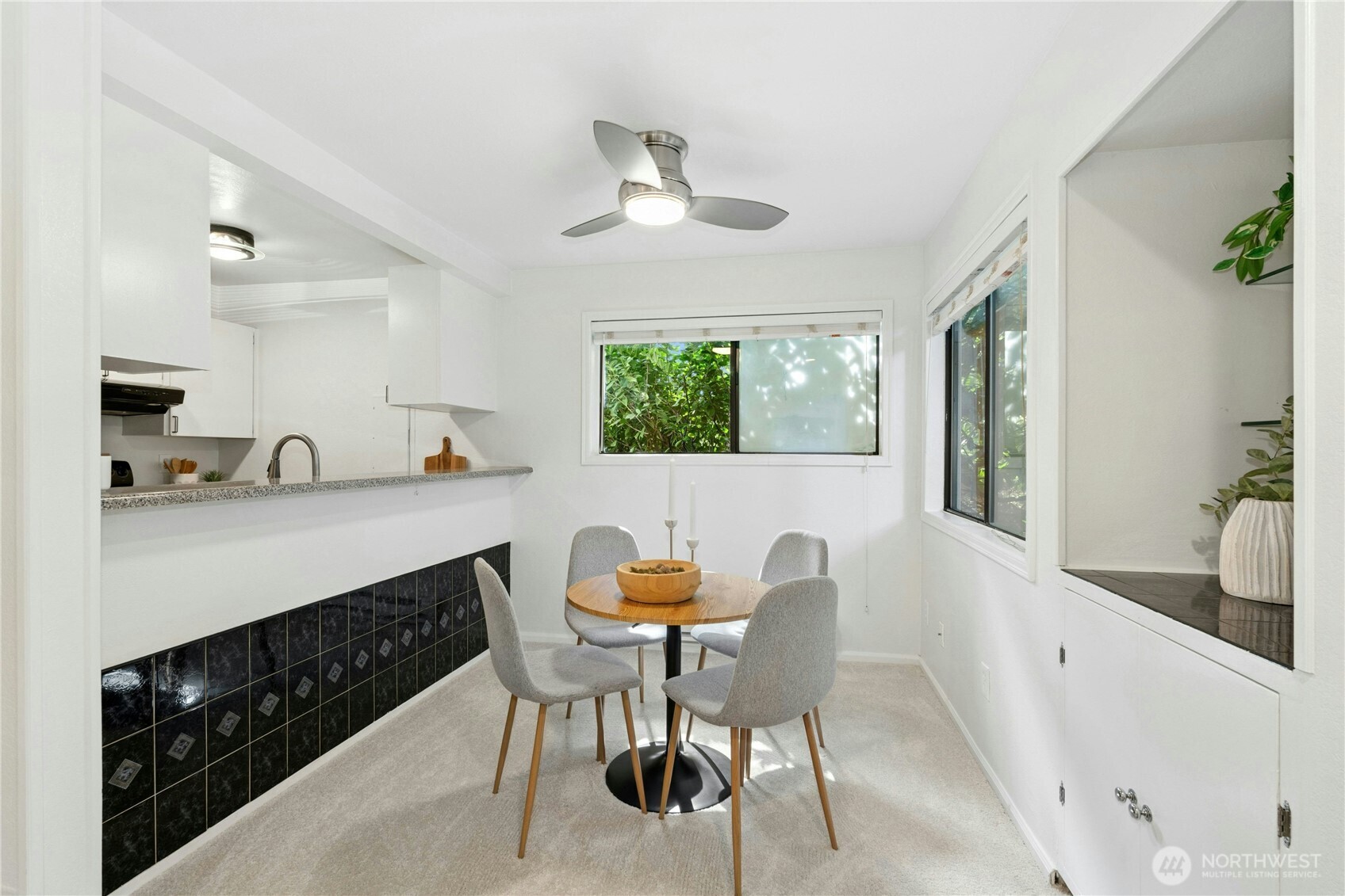 property viewer photo 8