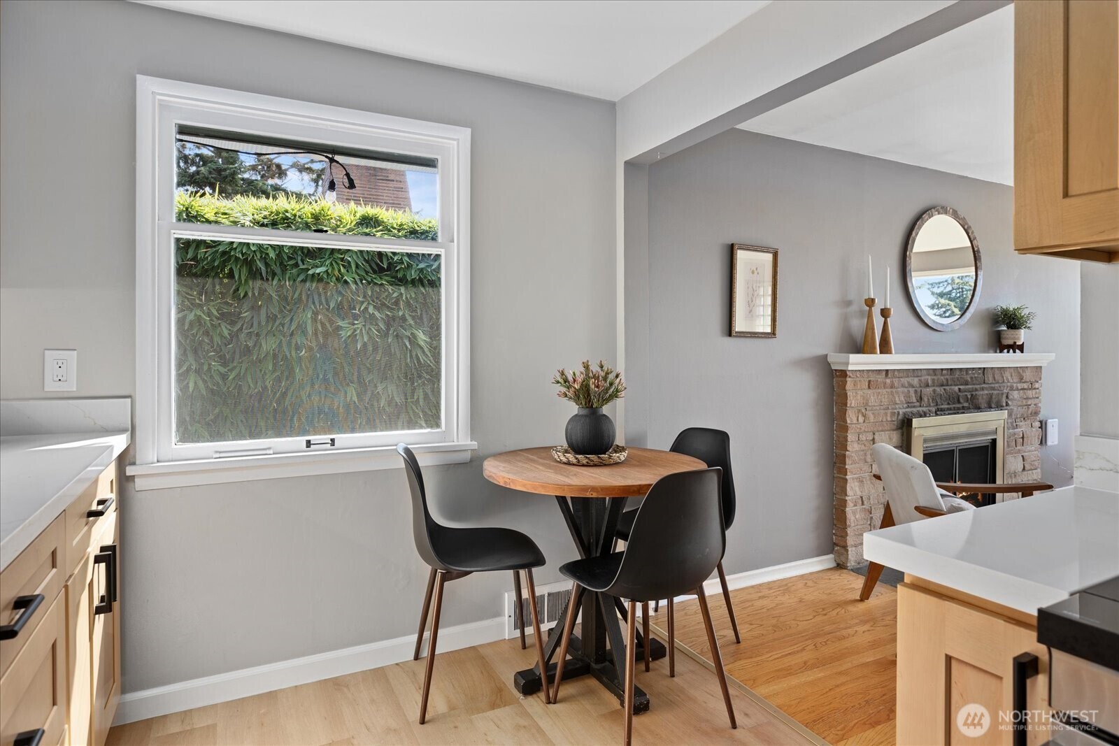 property viewer photo 10