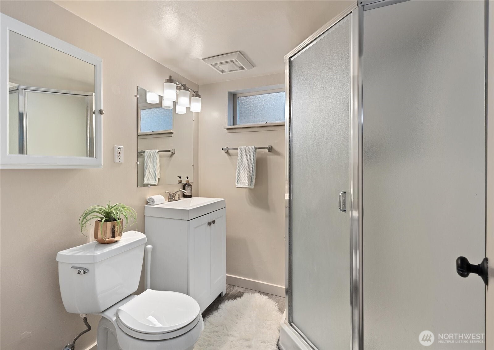 property viewer photo 20