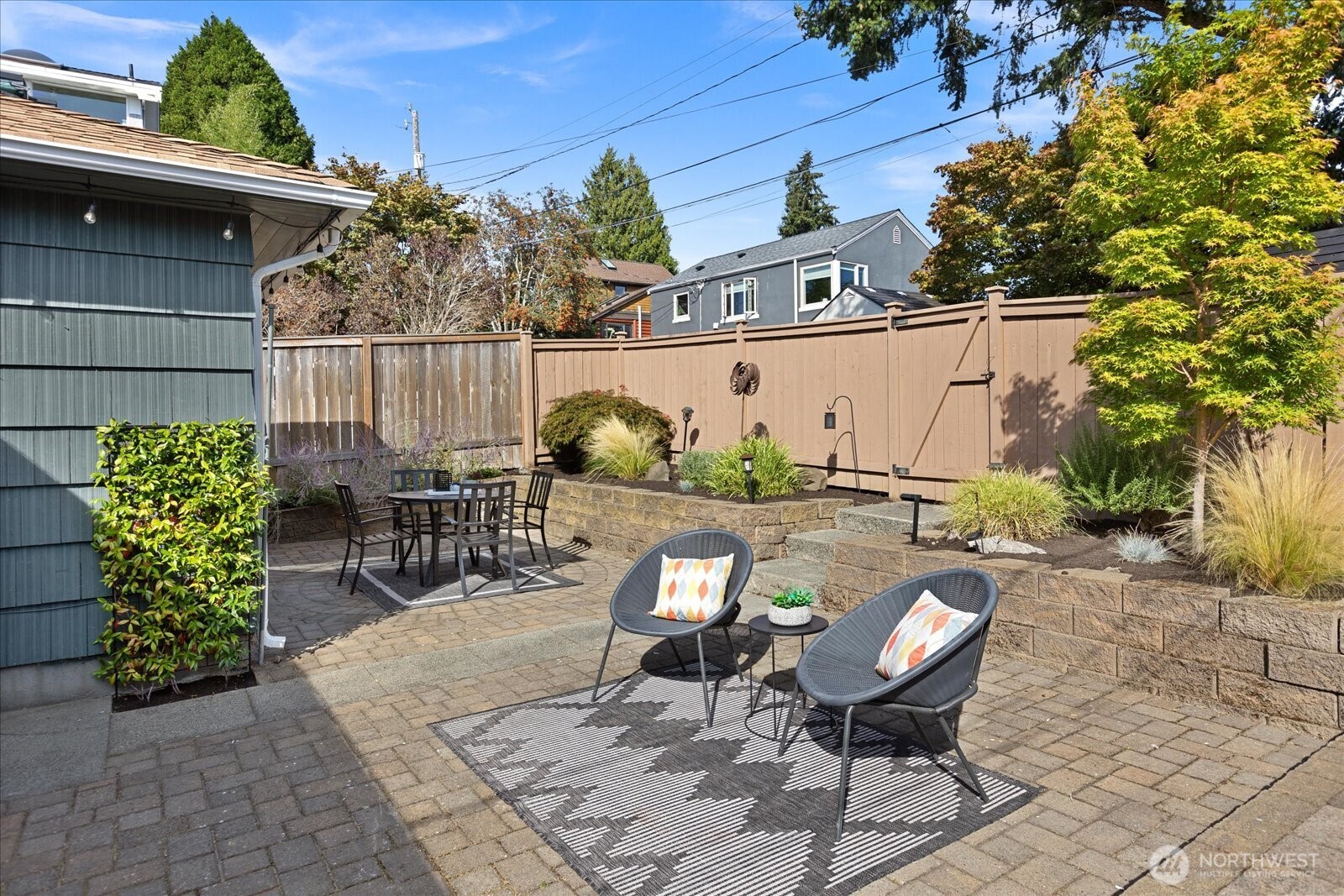 property viewer photo 23