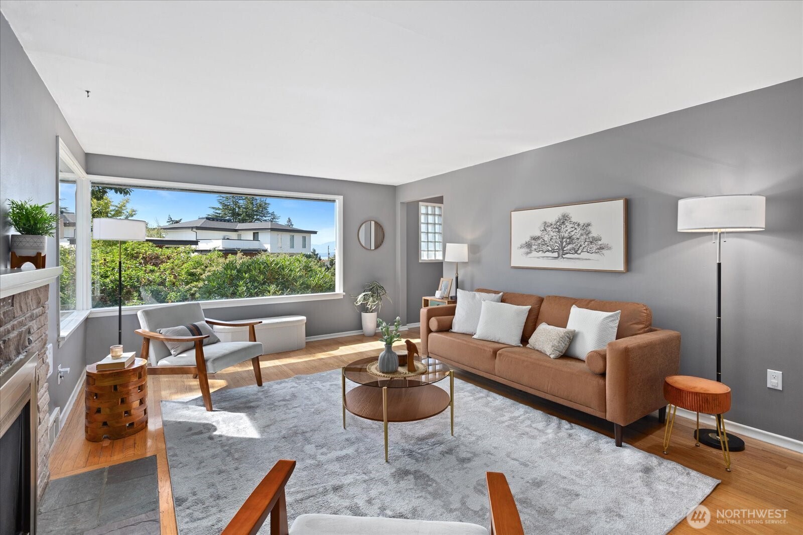 property viewer photo 3