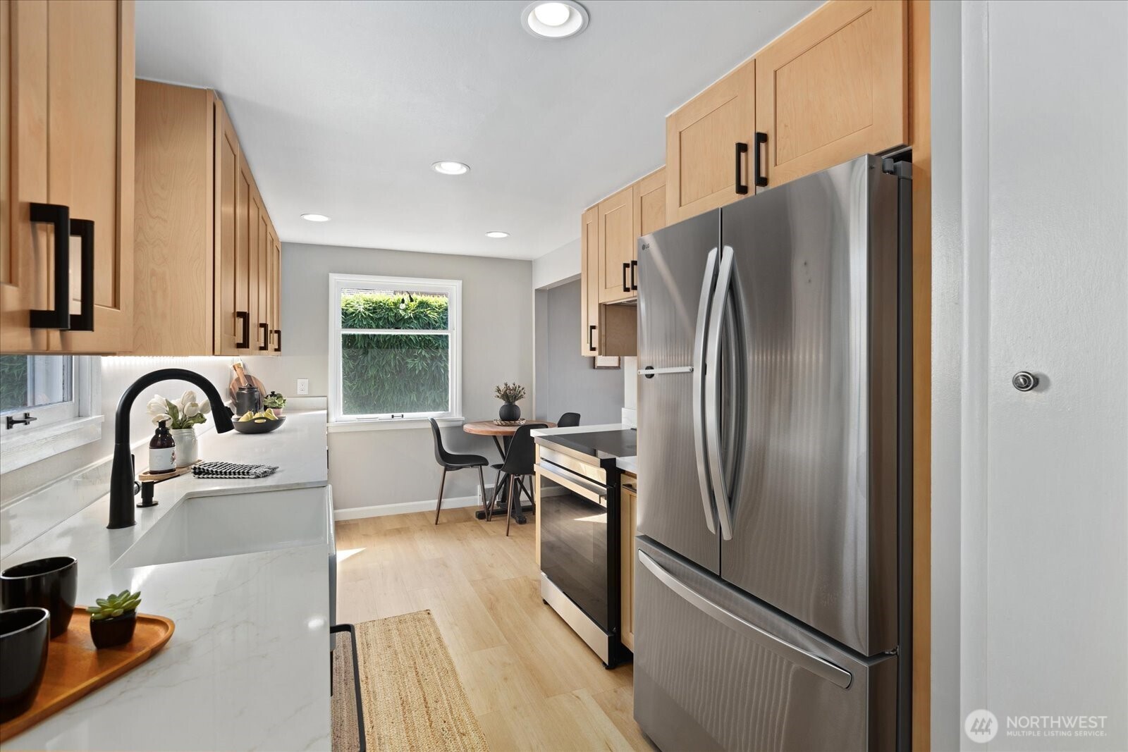 property viewer photo 8