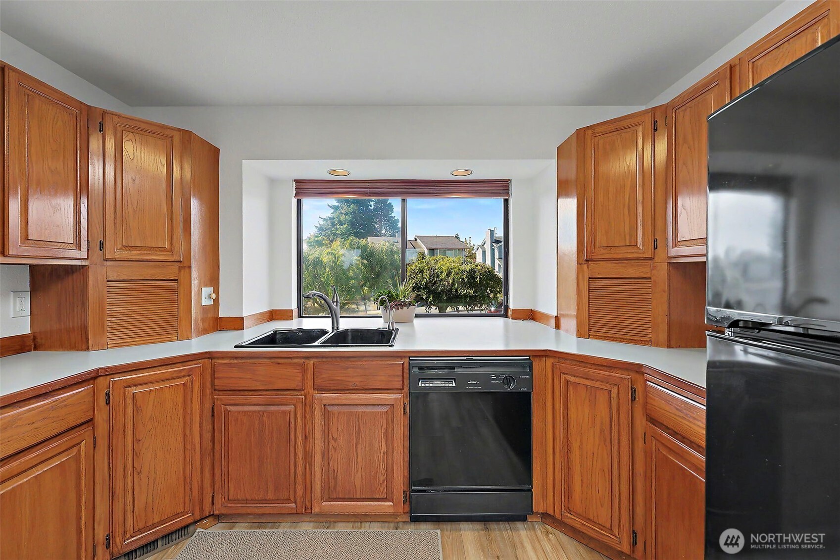 property viewer photo 10