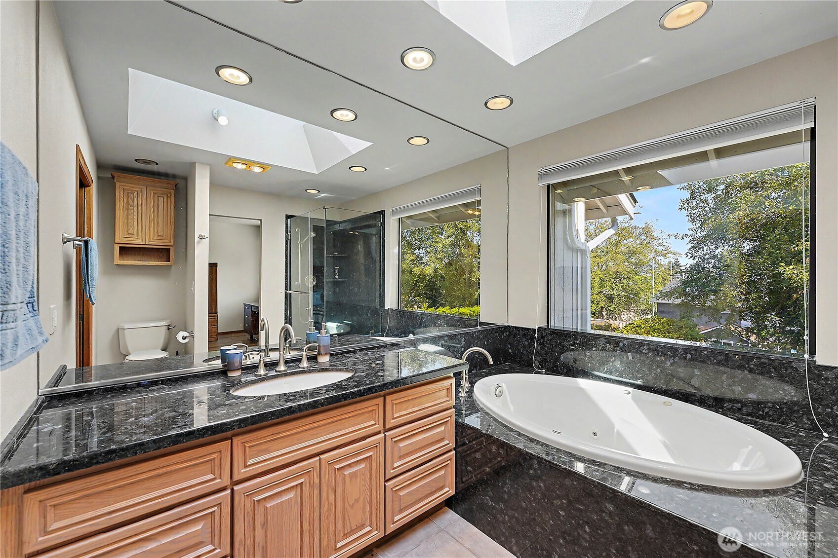 property viewer photo 18