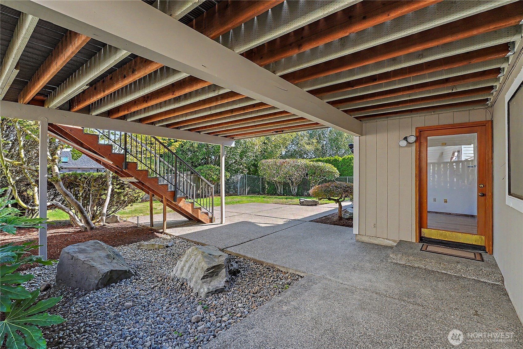 property viewer photo 26