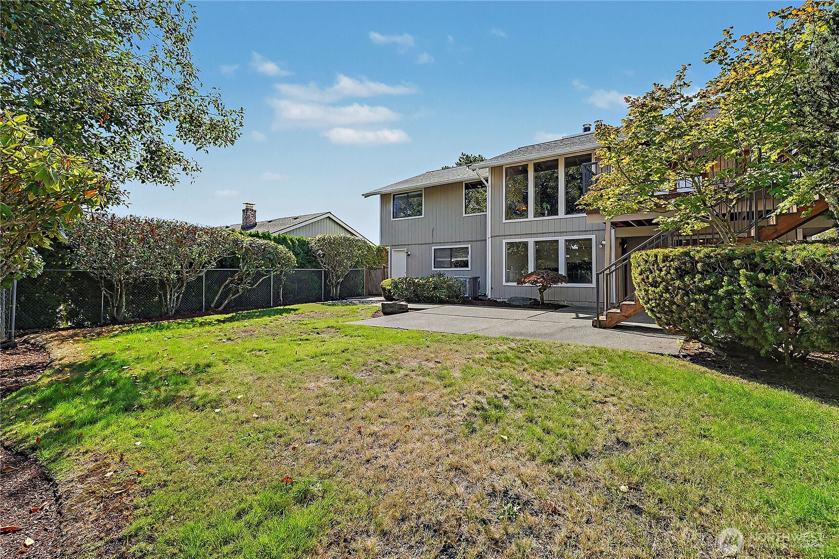 property viewer photo 30