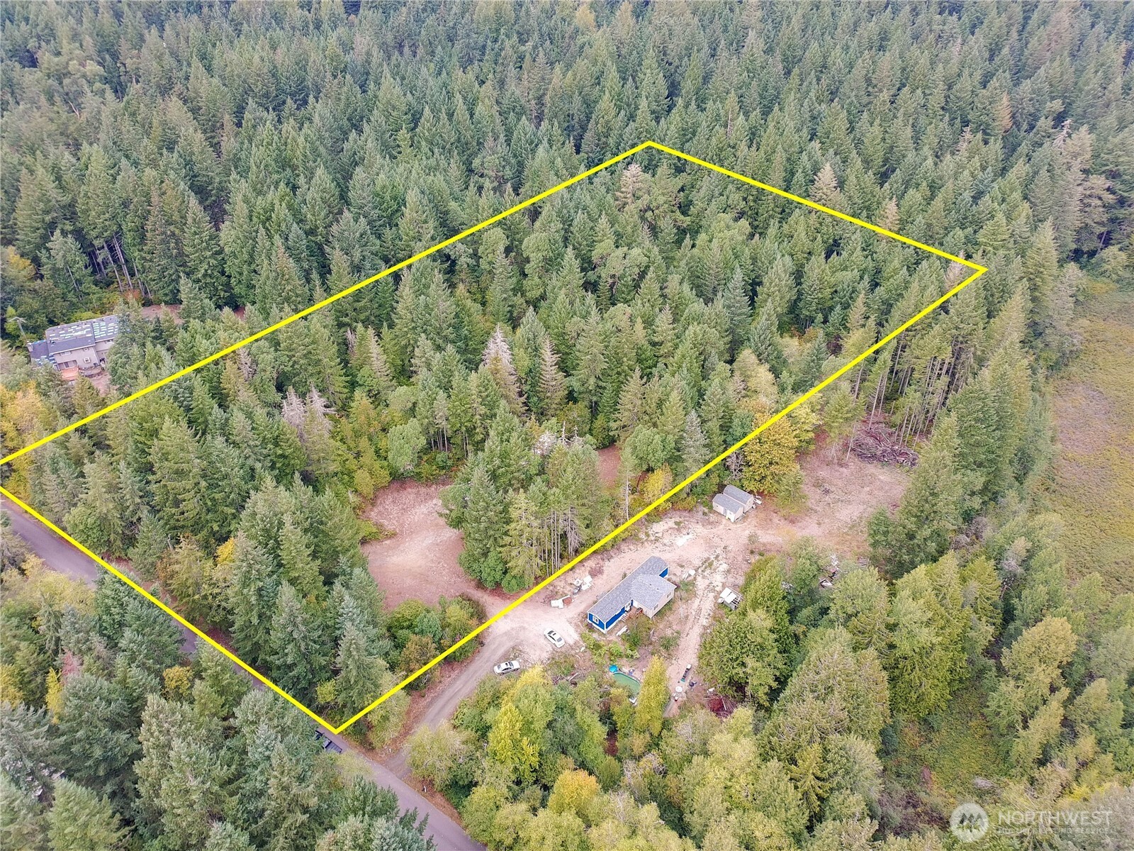 main property photo 17