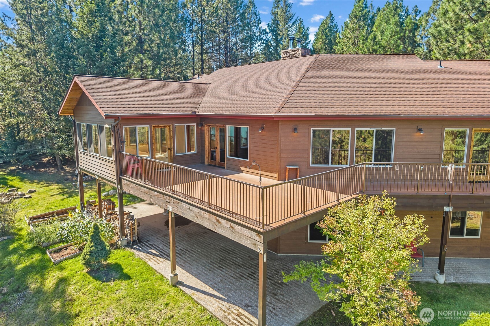 main property photo 8