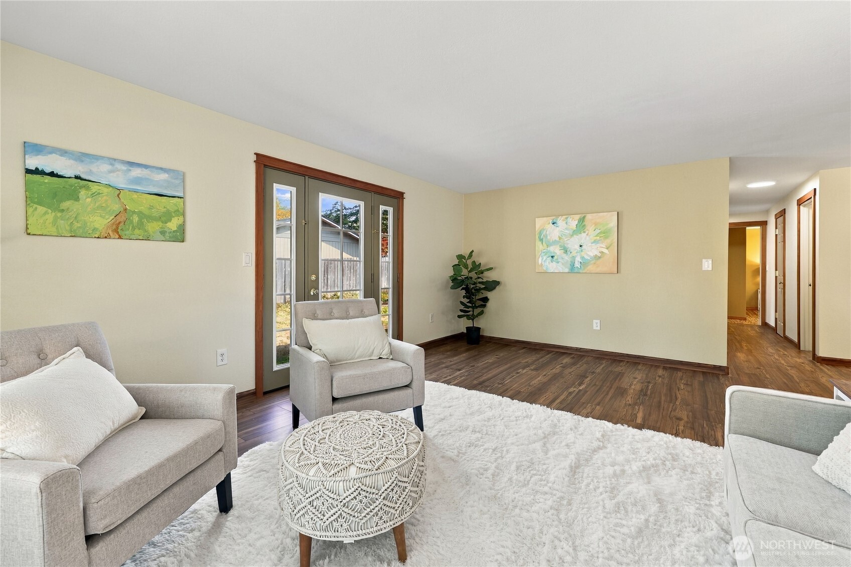 property viewer photo 6
