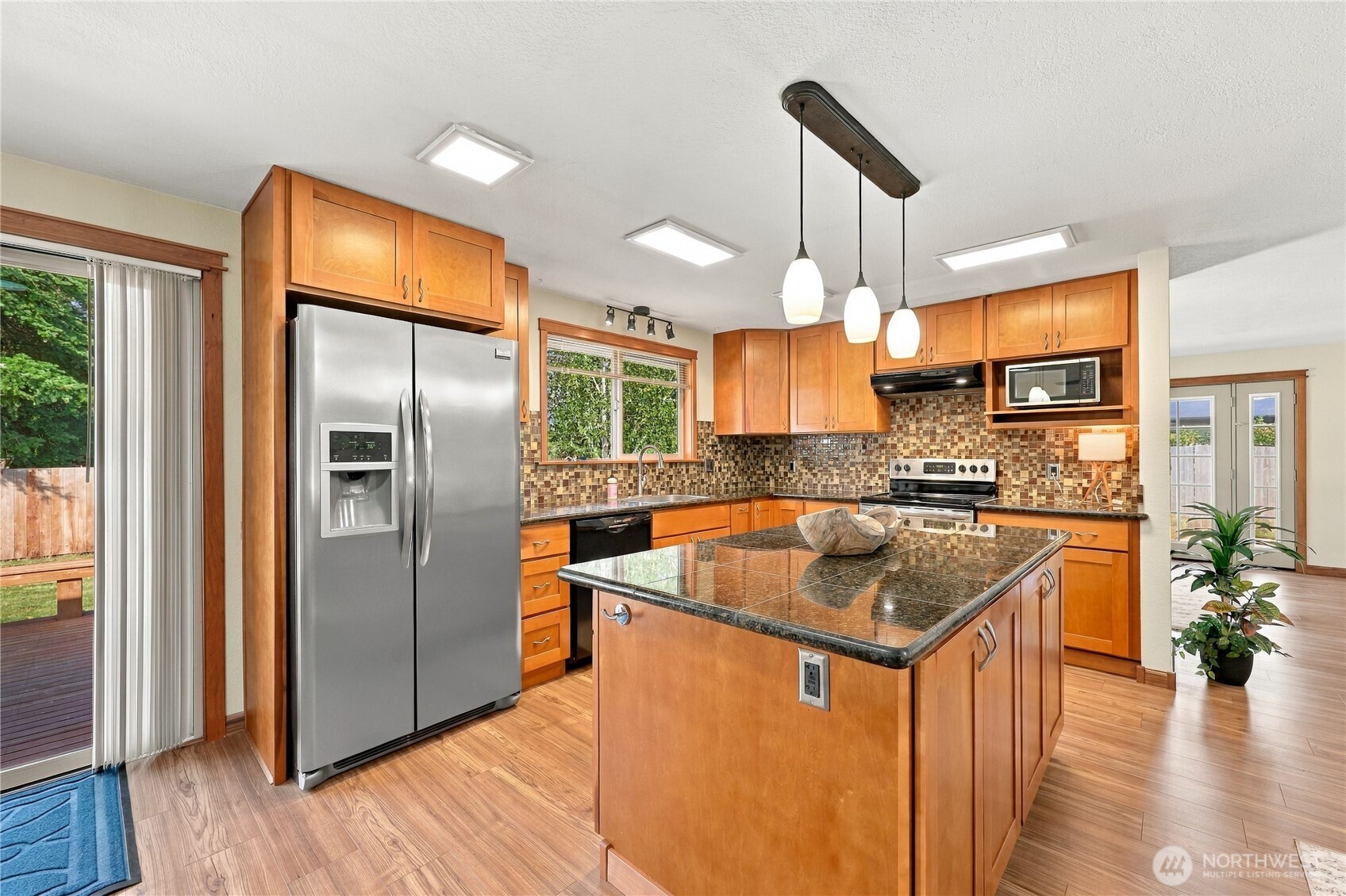 property viewer photo 9