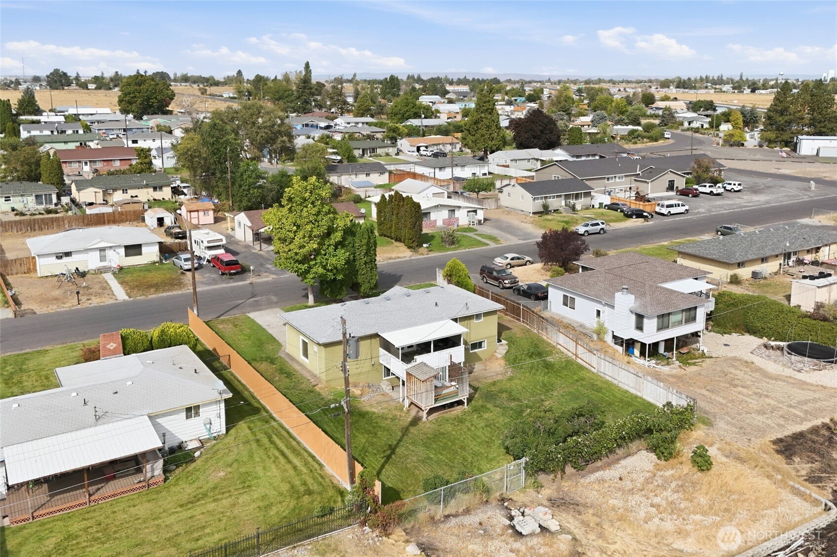 main property photo 35