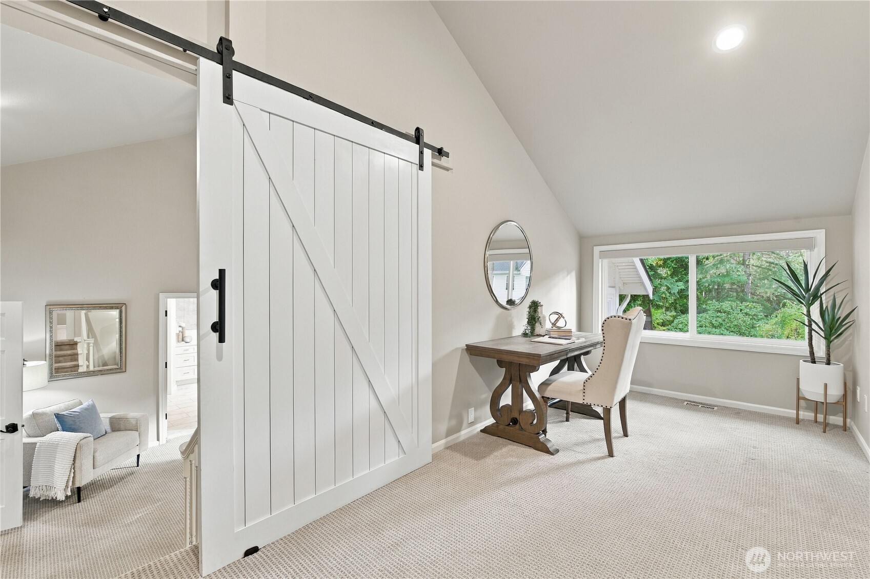 property viewer photo 18