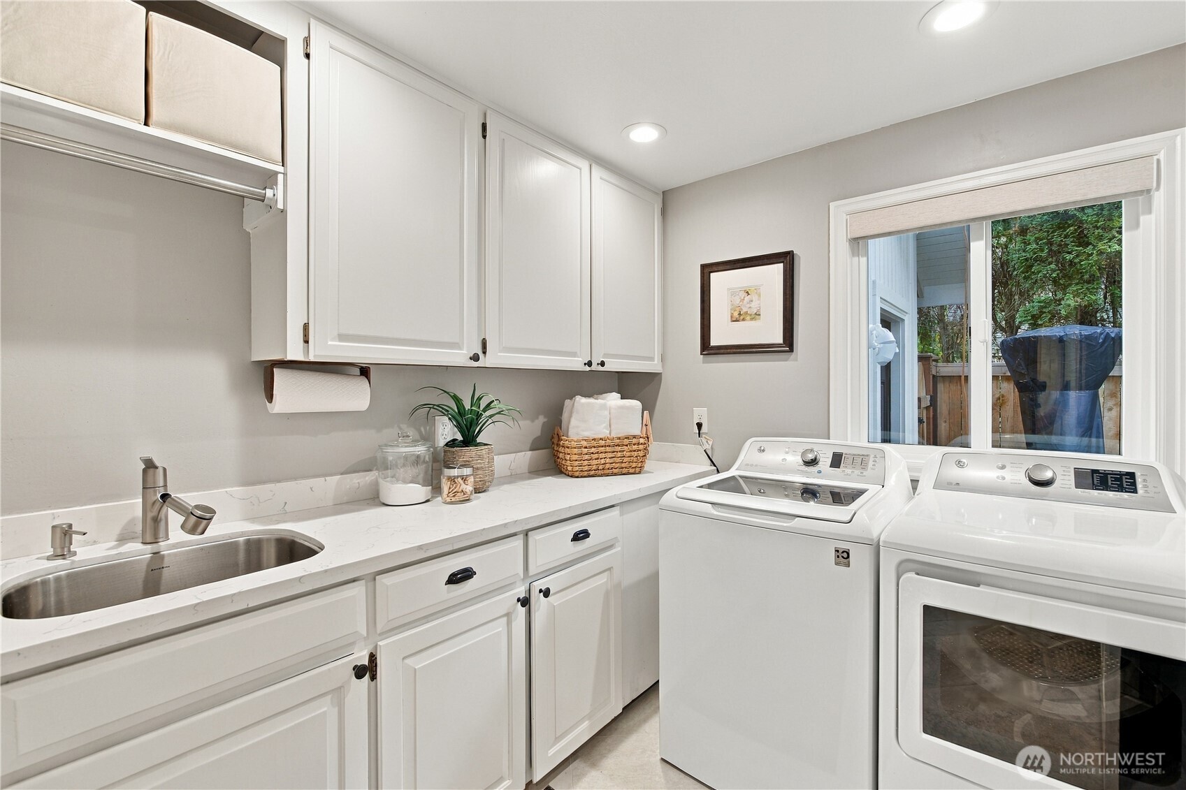 property viewer photo 29