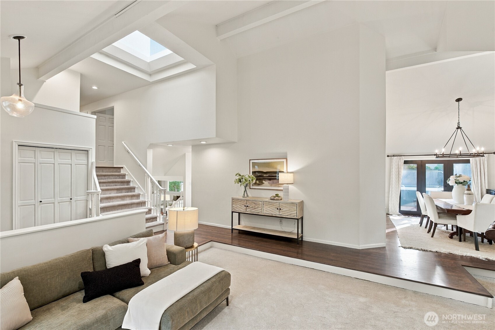 property viewer photo 6