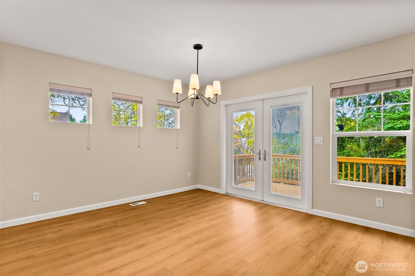 property viewer photo 11