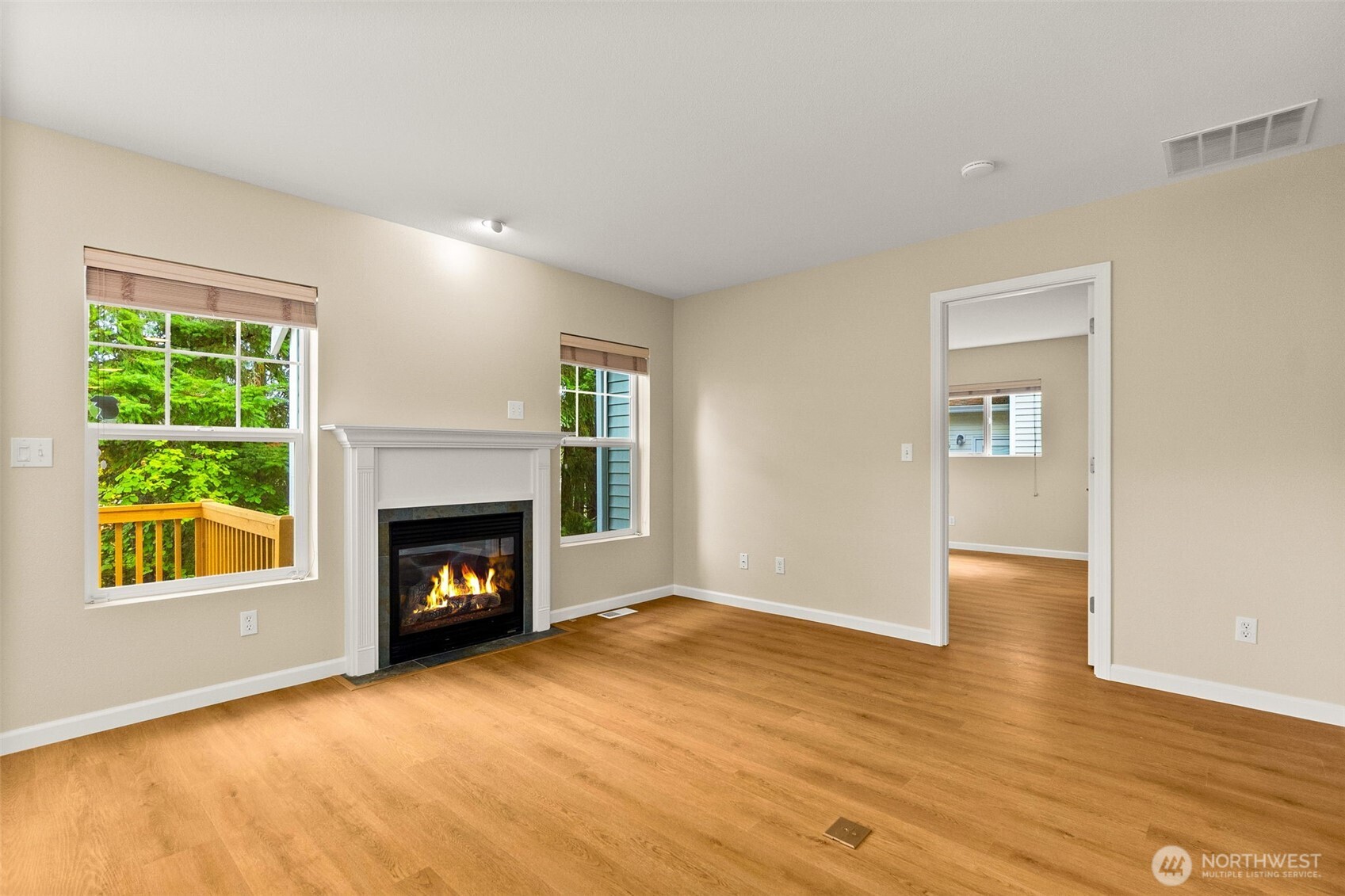 property viewer photo 12