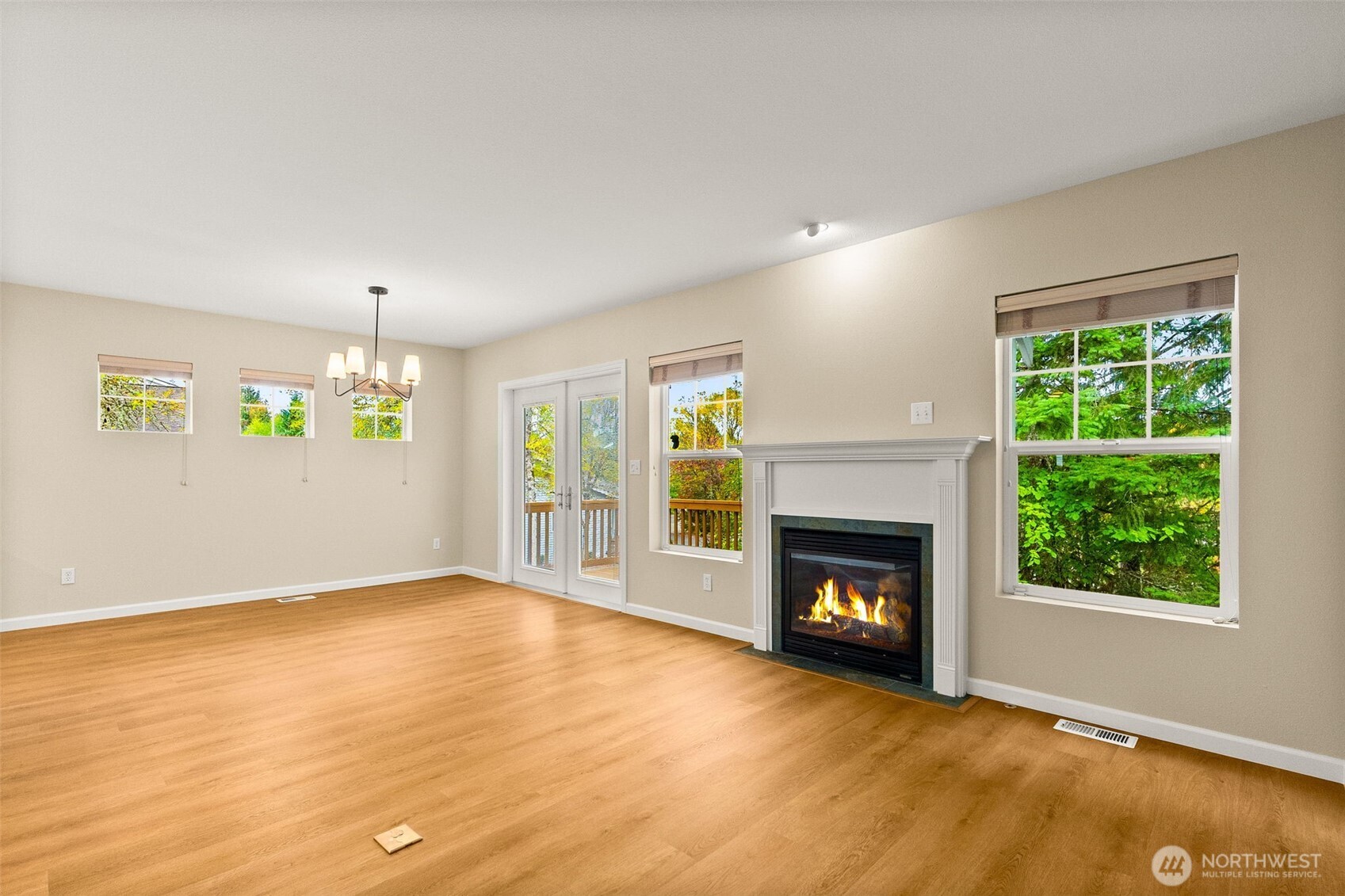 property viewer photo 13