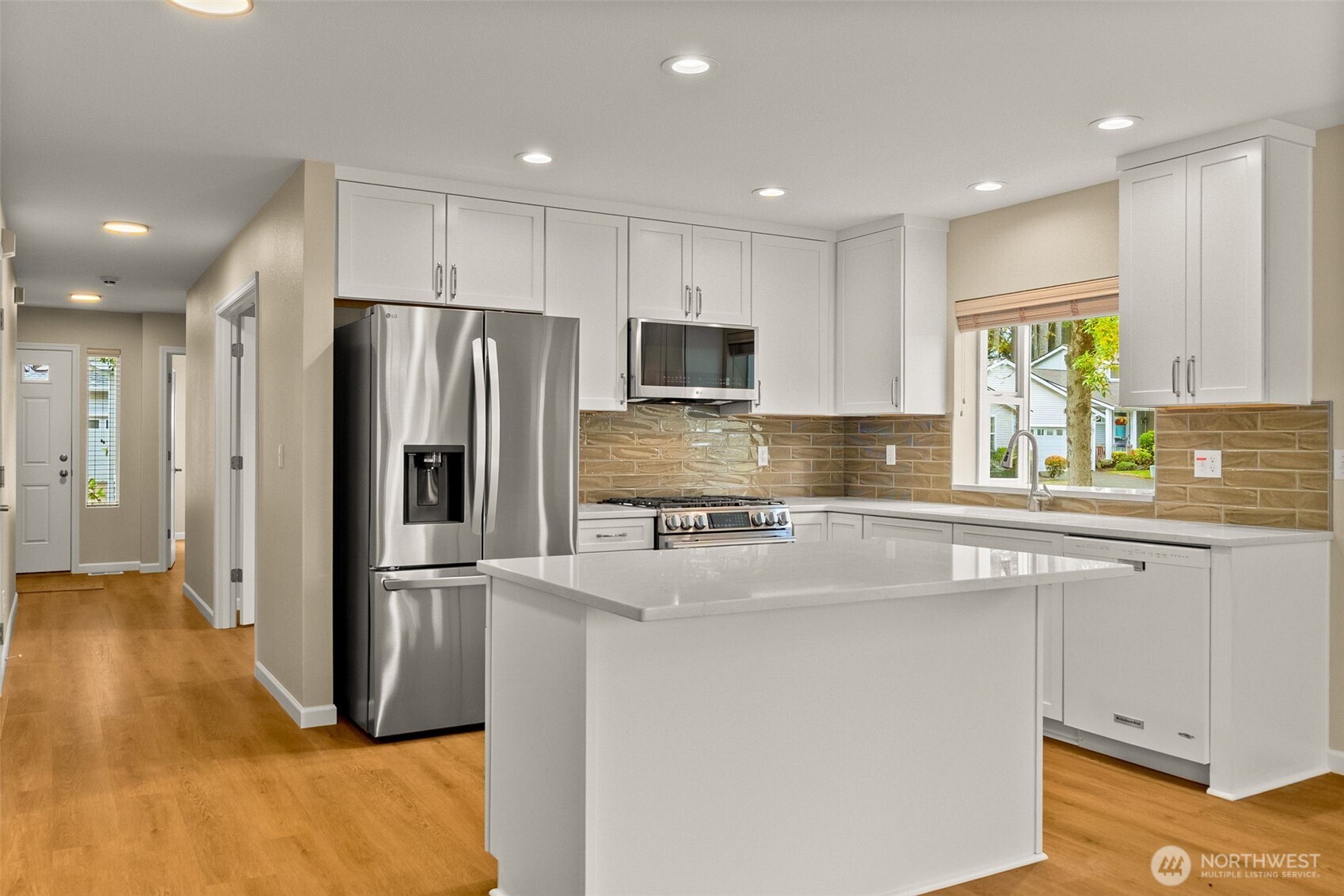 property viewer photo 2