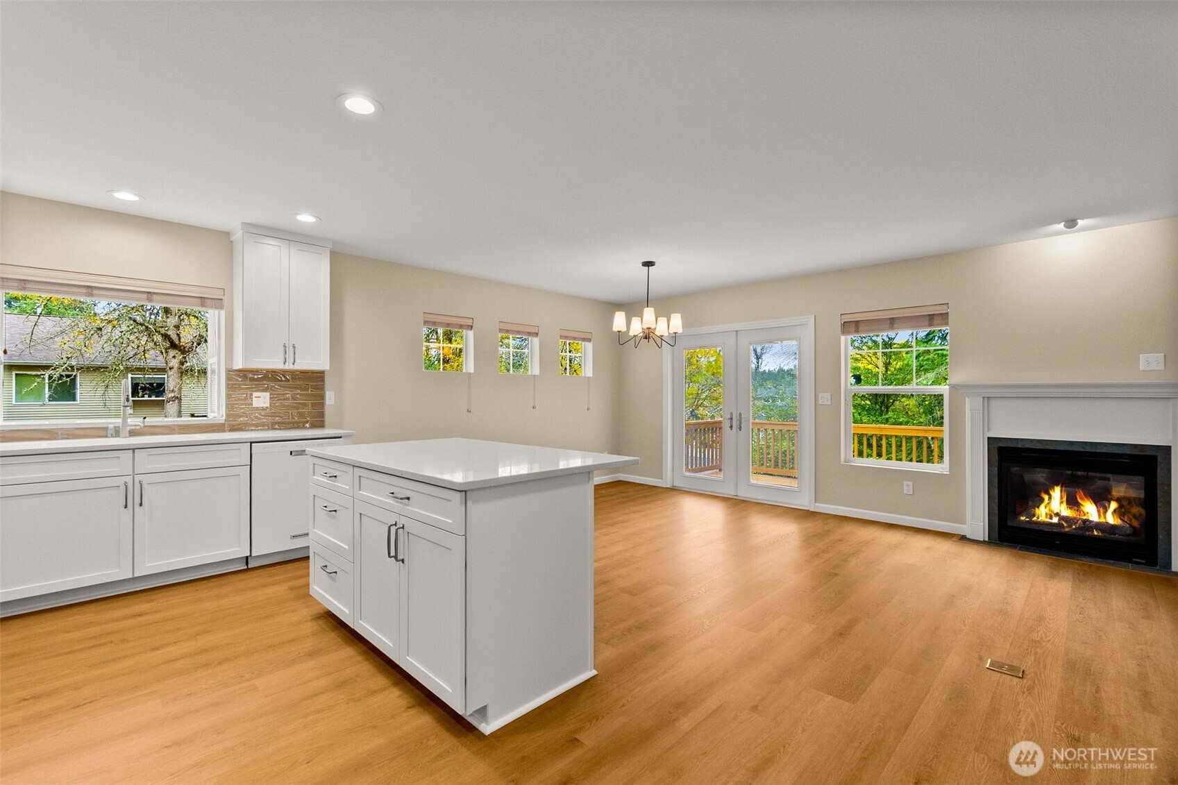 property viewer photo 3