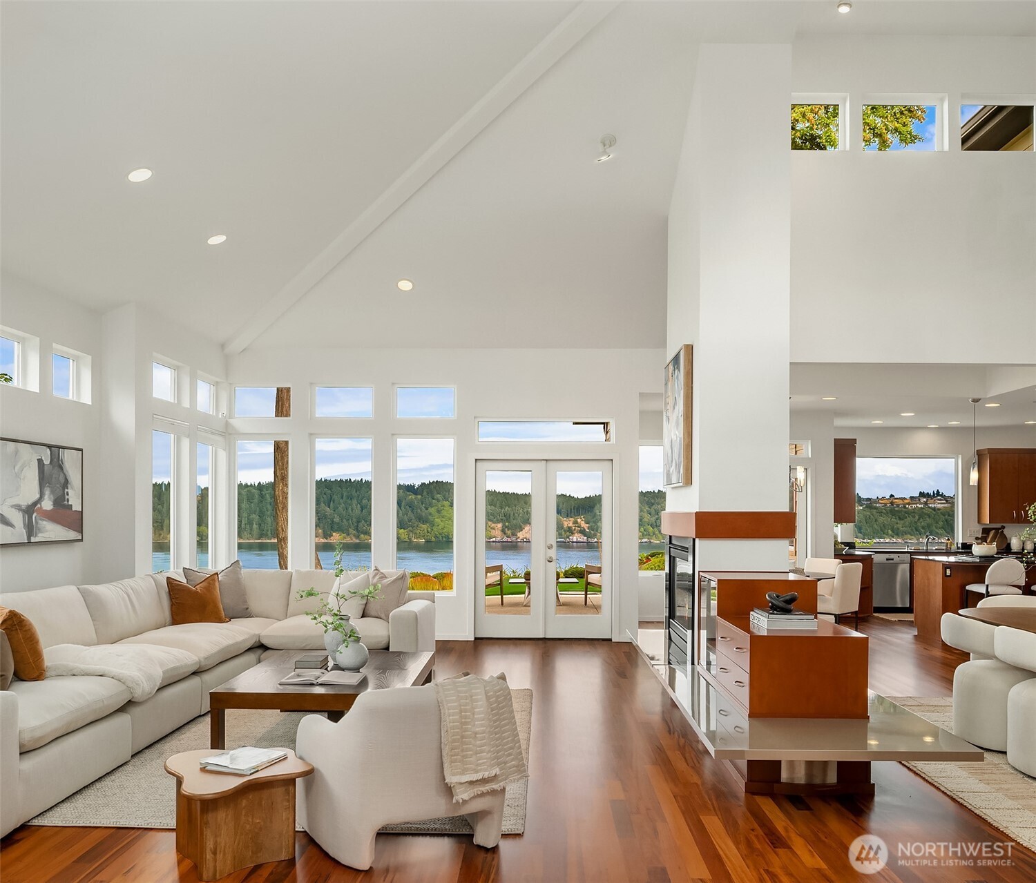 property viewer photo 1