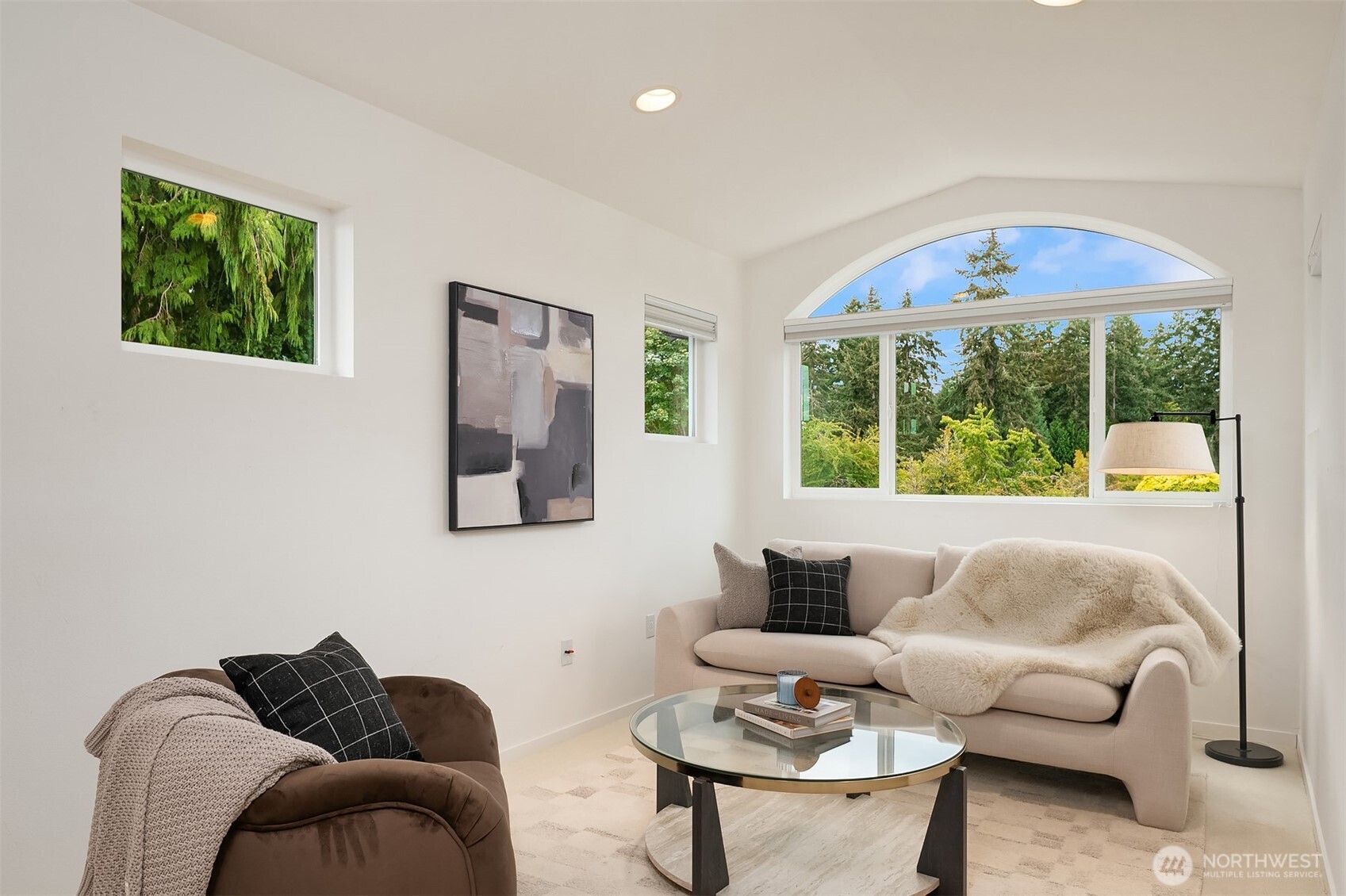property viewer photo 19