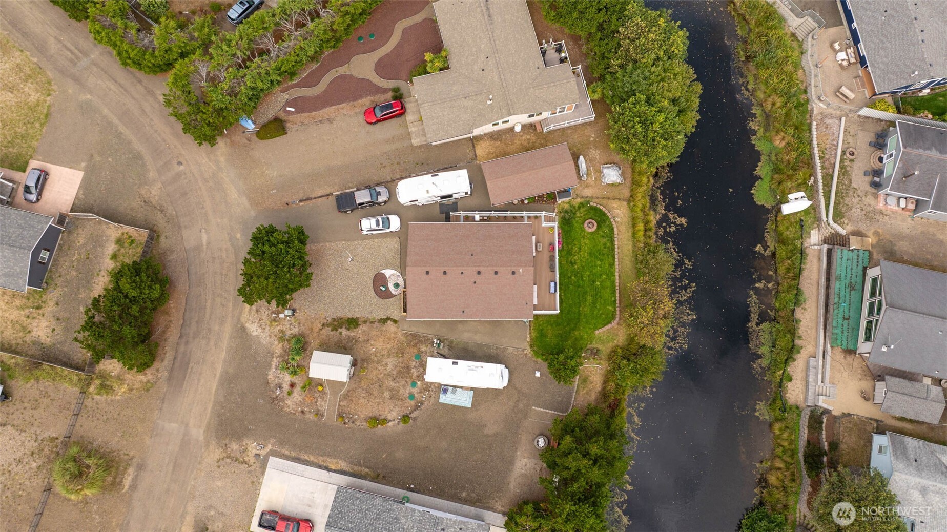 main property photo 21