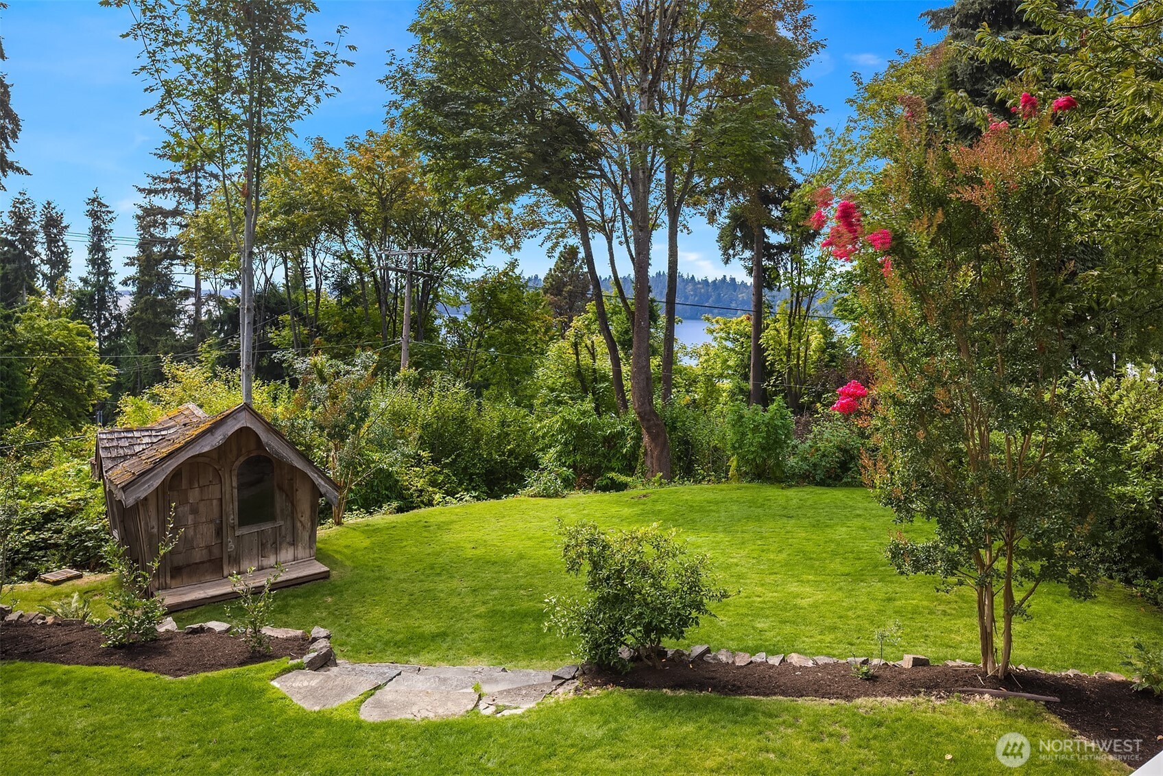 property viewer photo 1