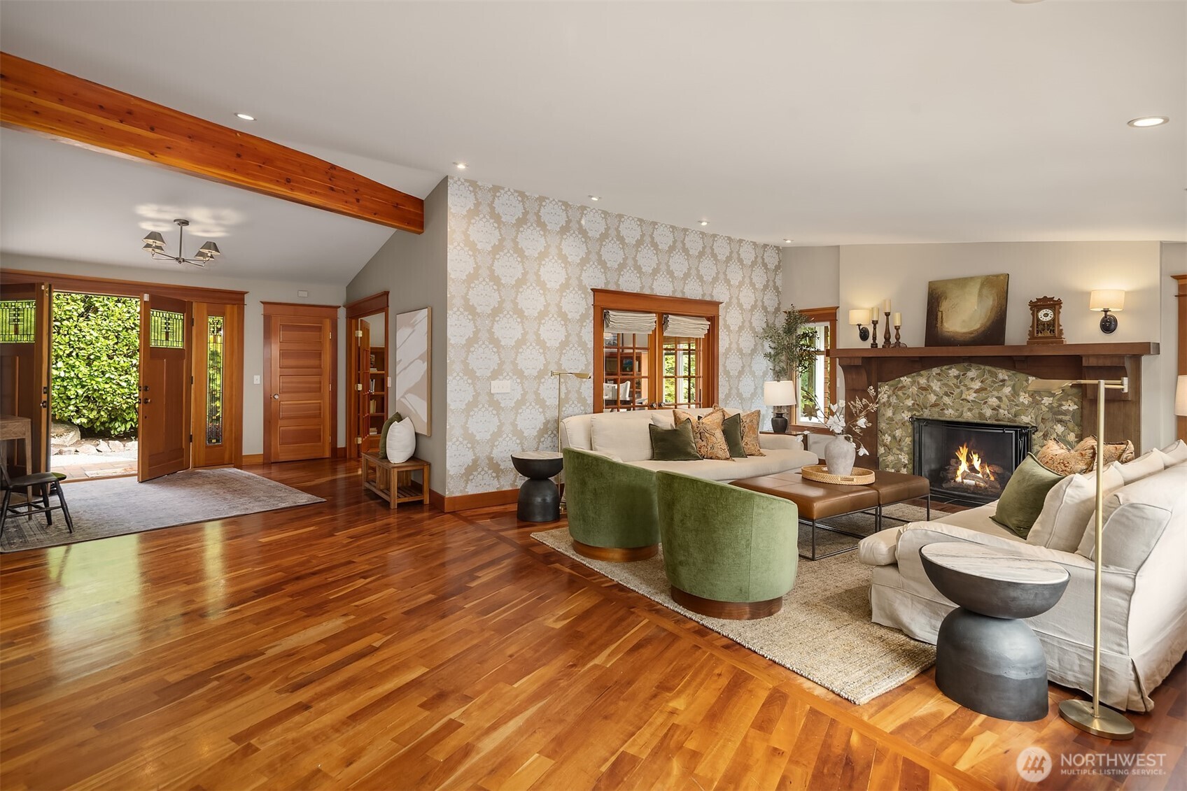 property viewer photo 17