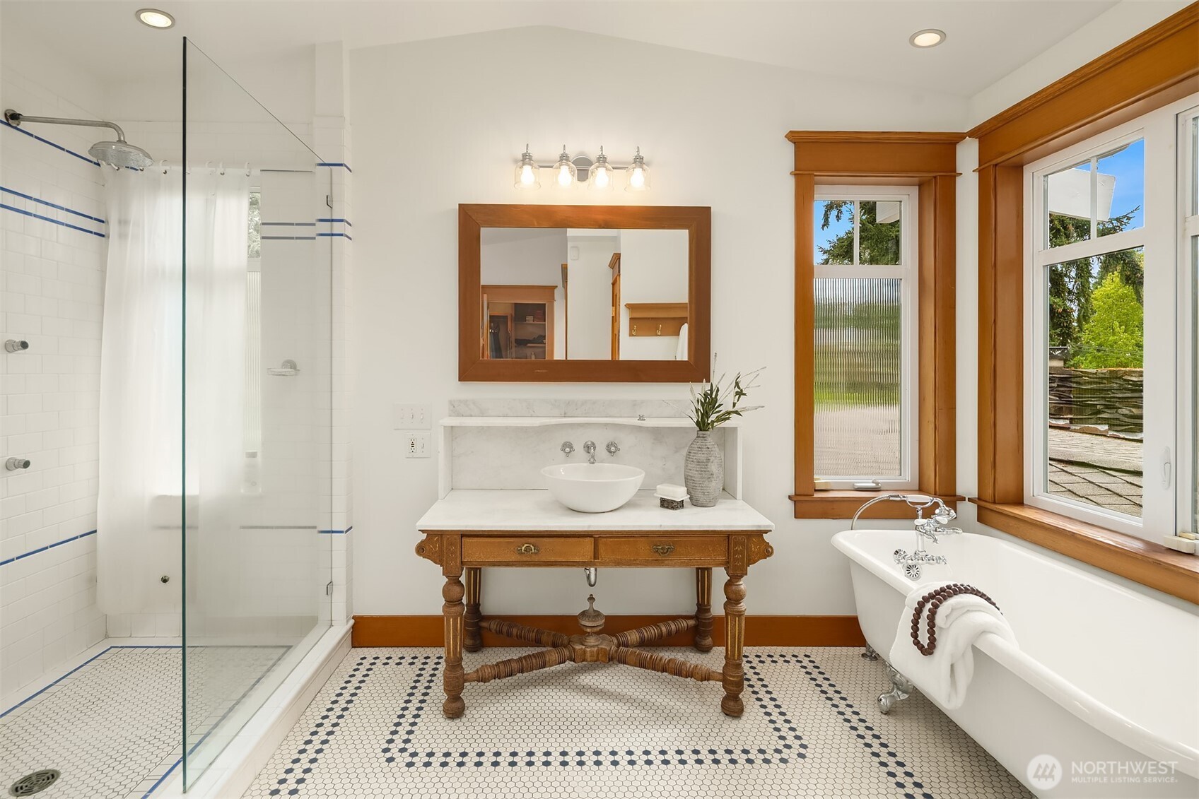 property viewer photo 22