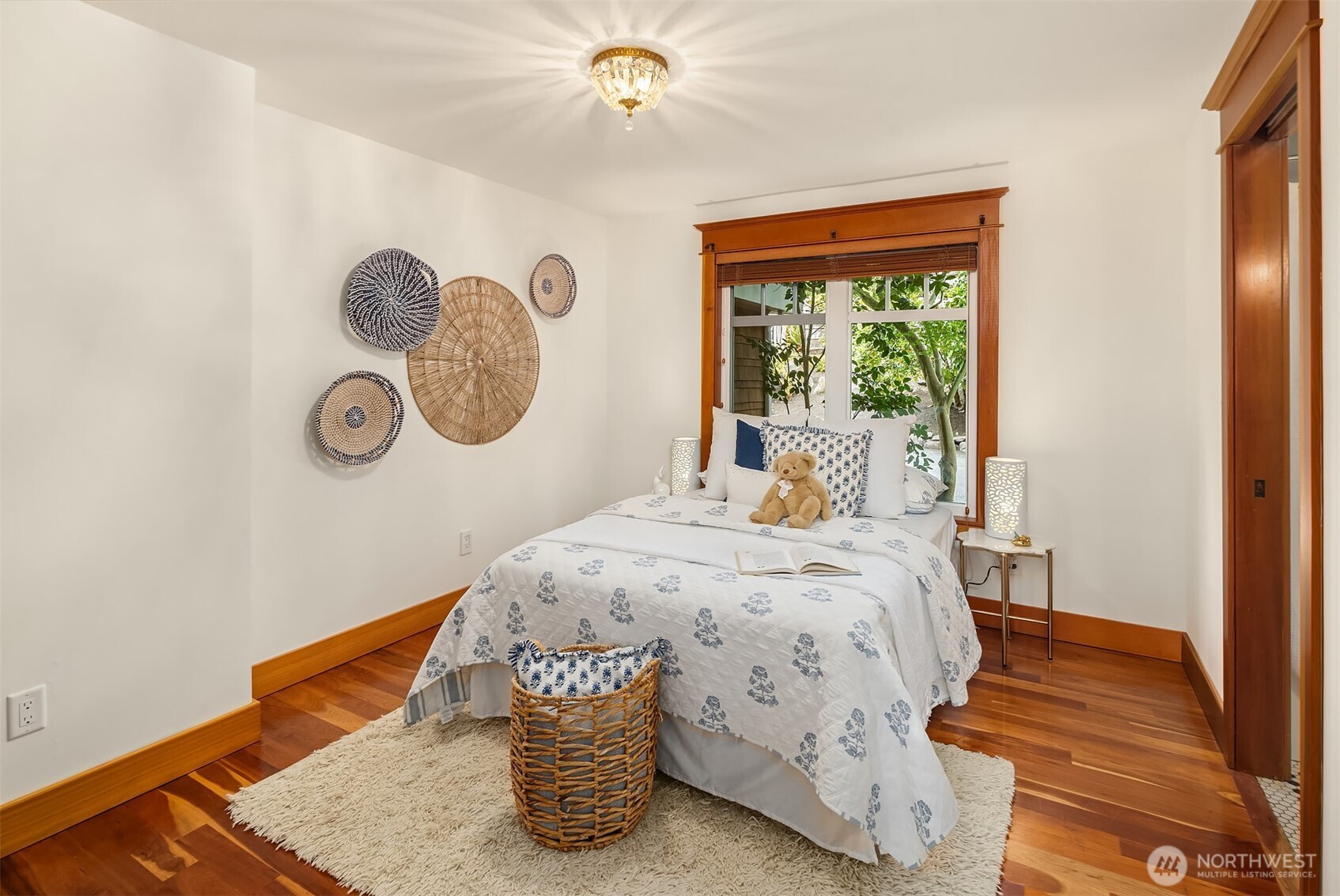property viewer photo 24
