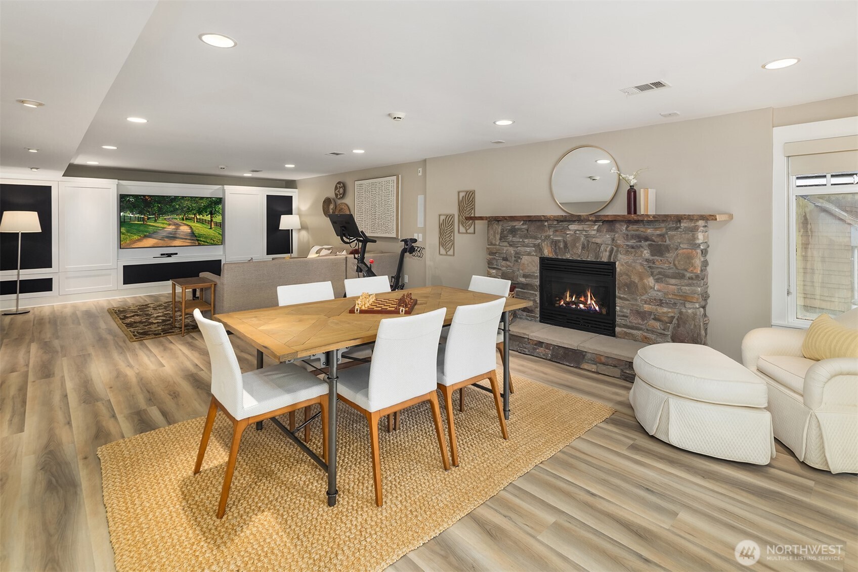 property viewer photo 27