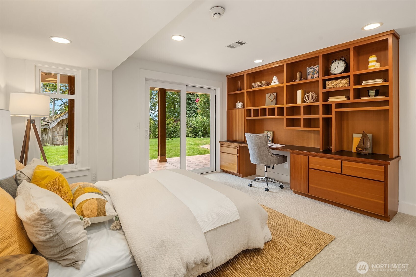 property viewer photo 28