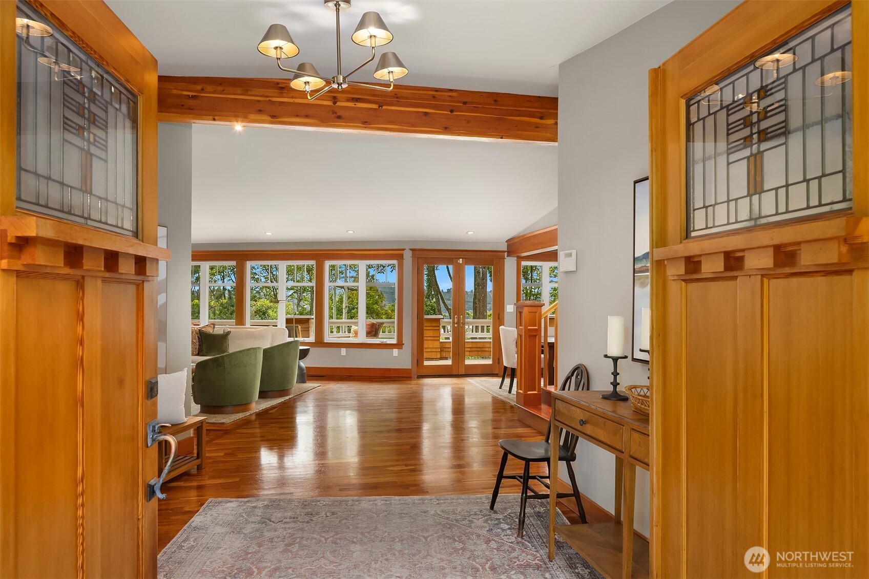 property viewer photo 3