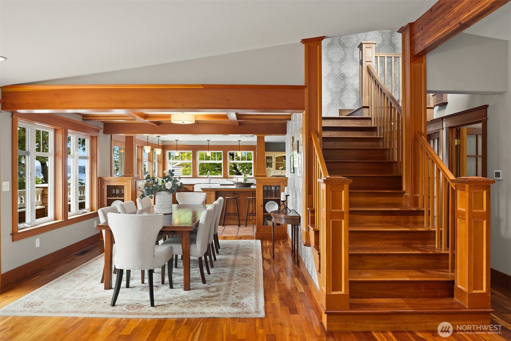 property viewer photo 5