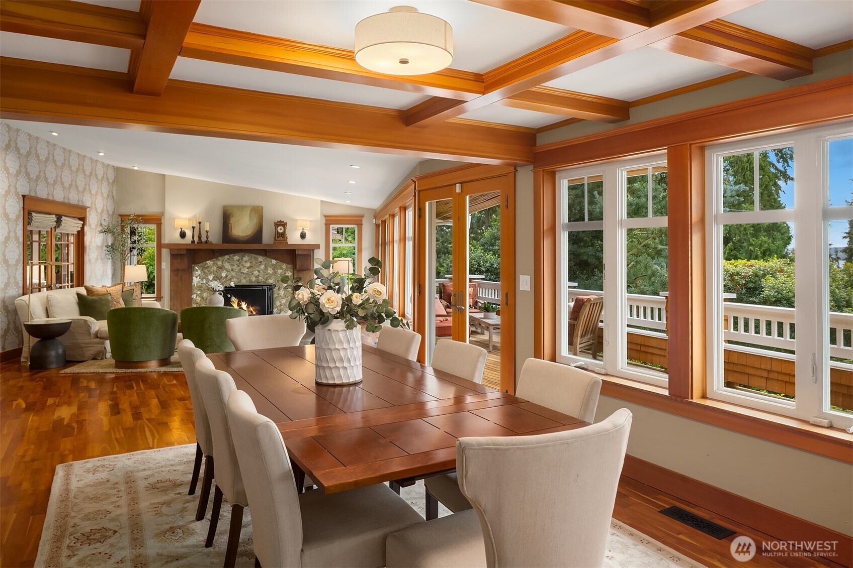 property viewer photo 7