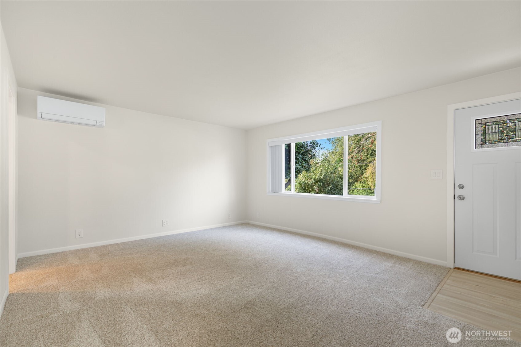 property viewer photo 4