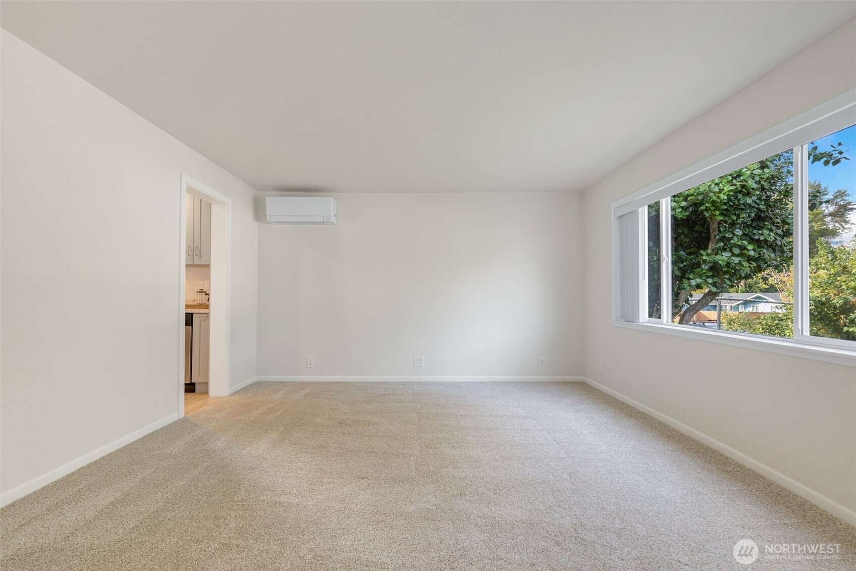 property viewer photo 7