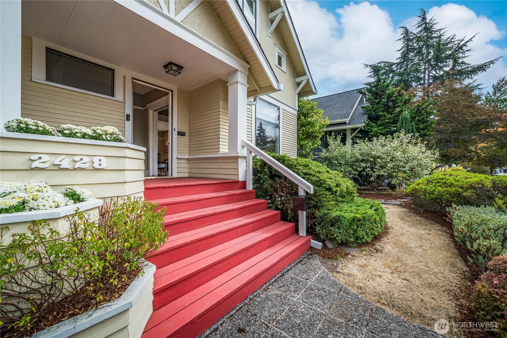 property viewer photo 1