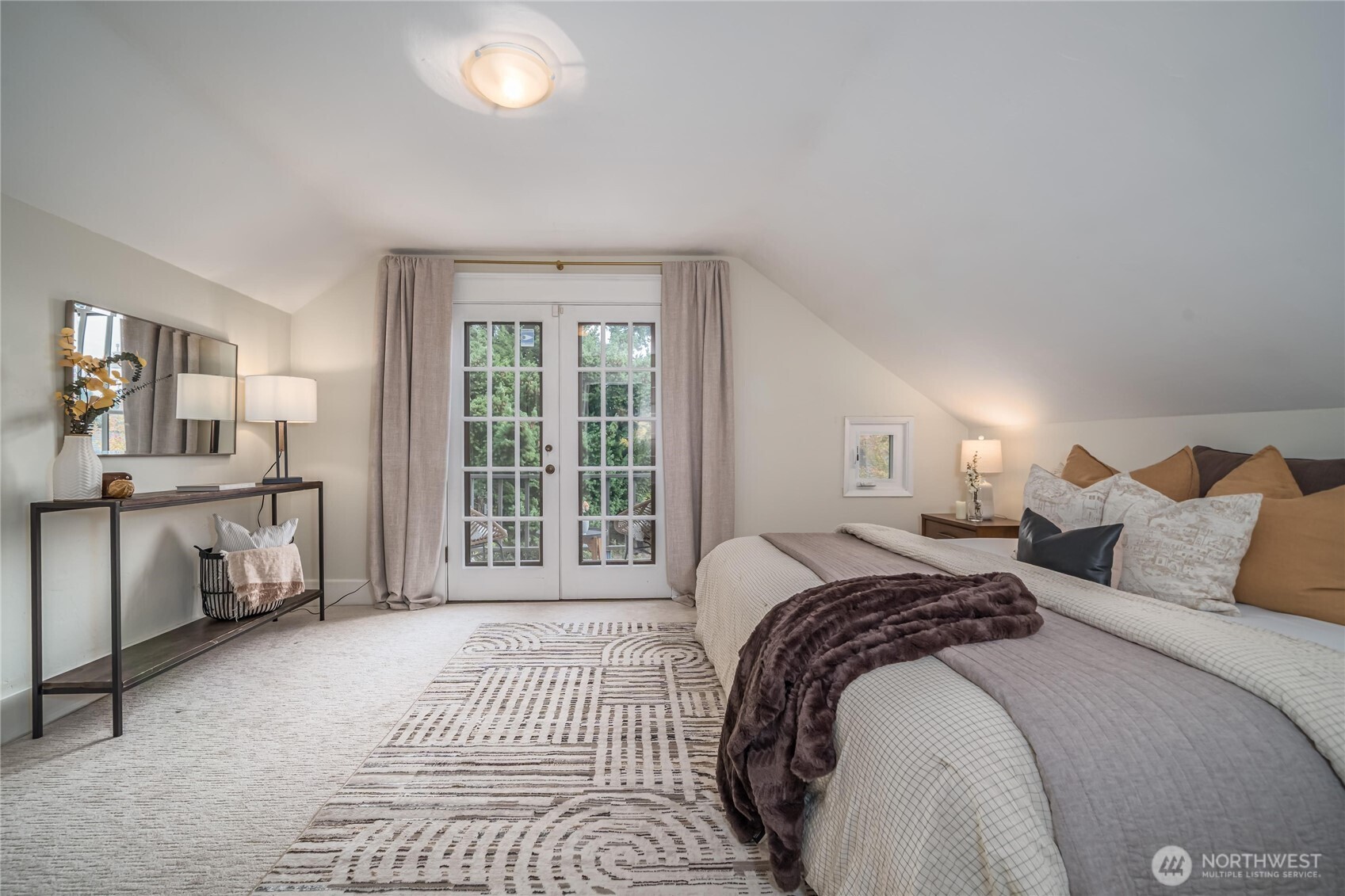 property viewer photo 15