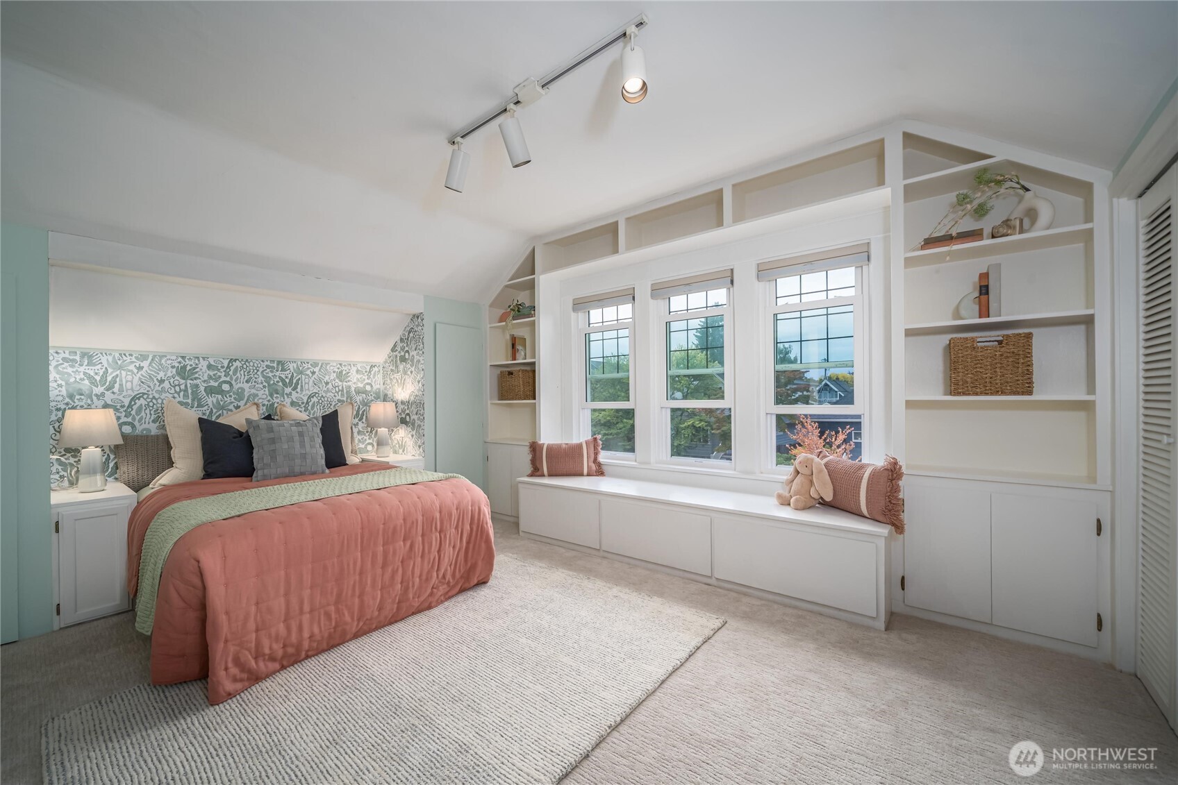 property viewer photo 19