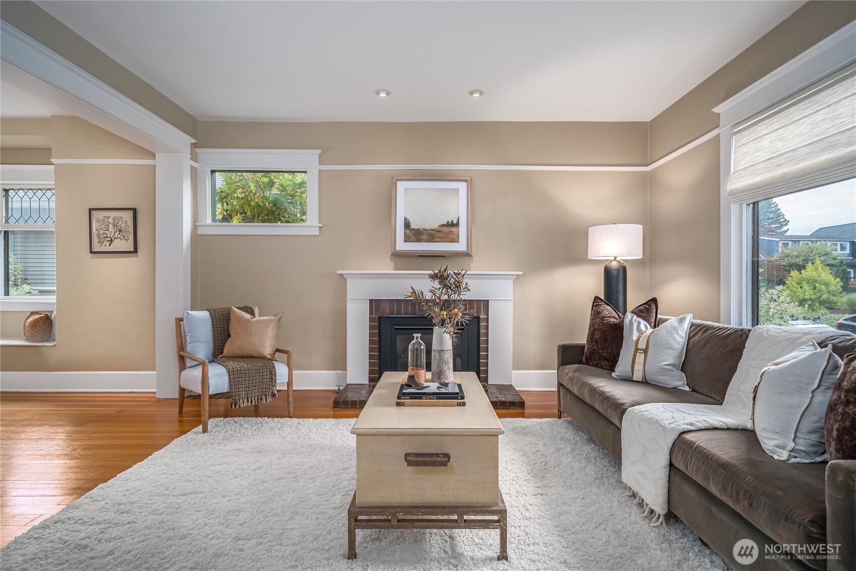property viewer photo 4
