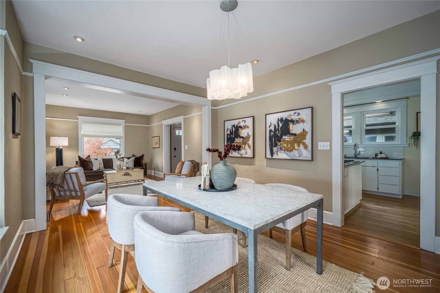 property viewer photo 7