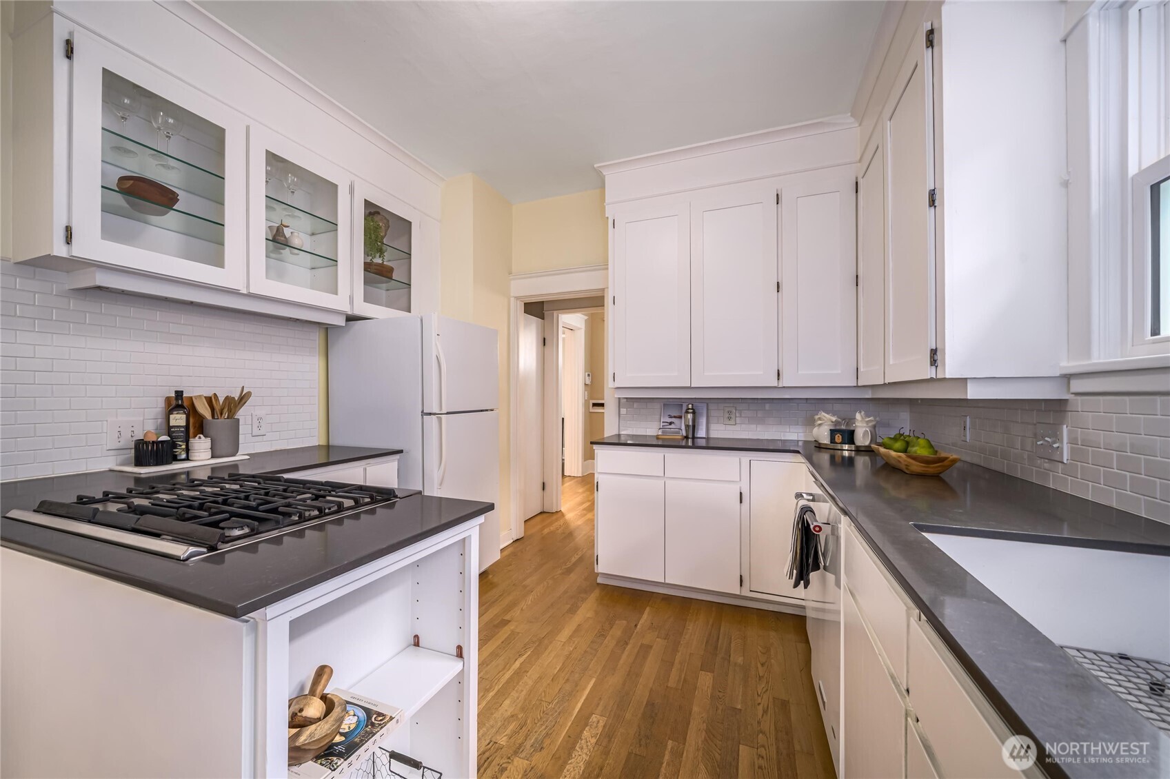 property viewer photo 9