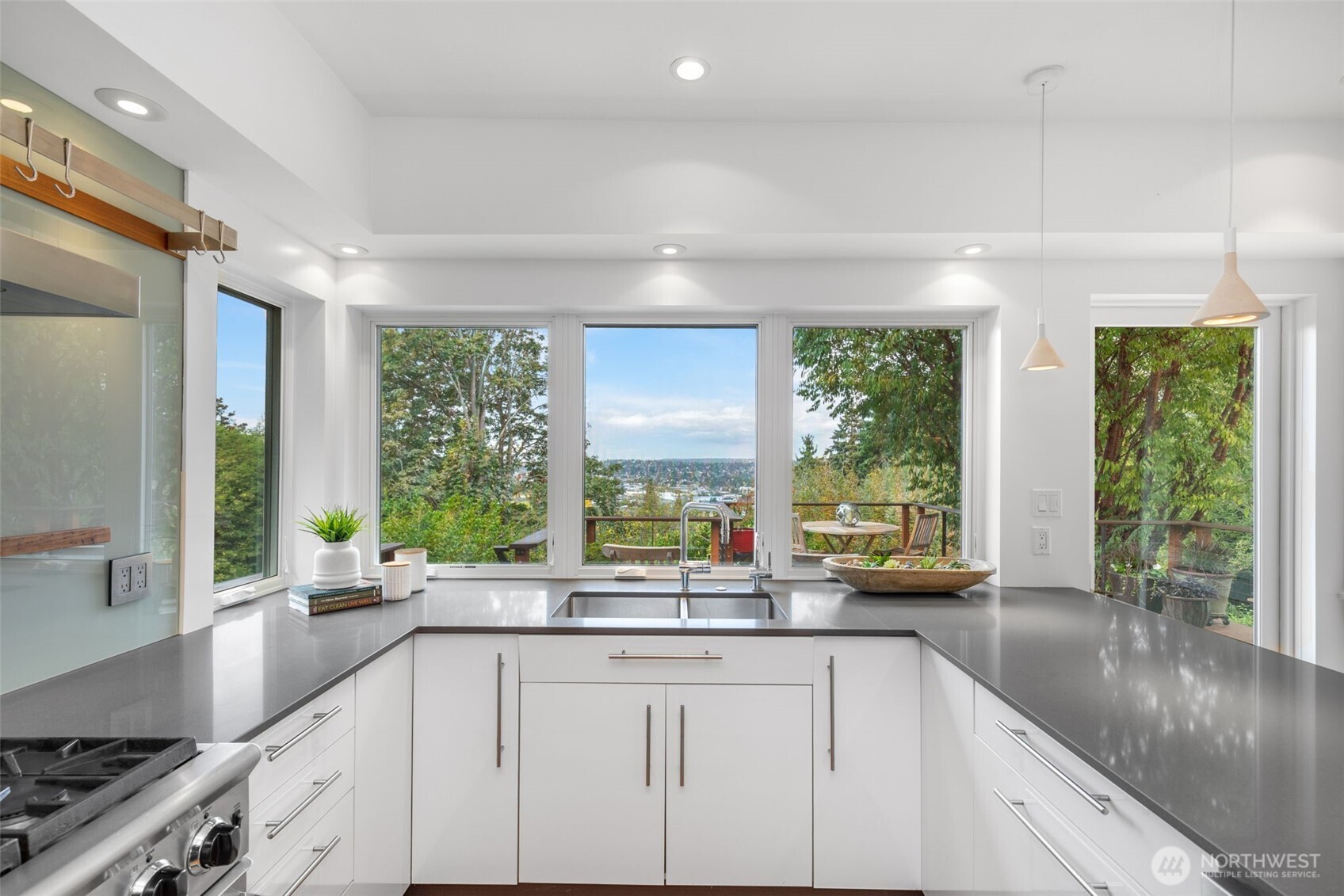 property viewer photo 15
