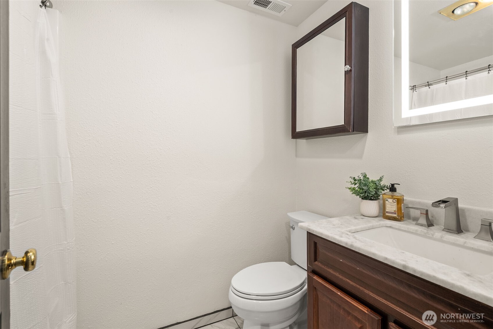 property viewer photo 18