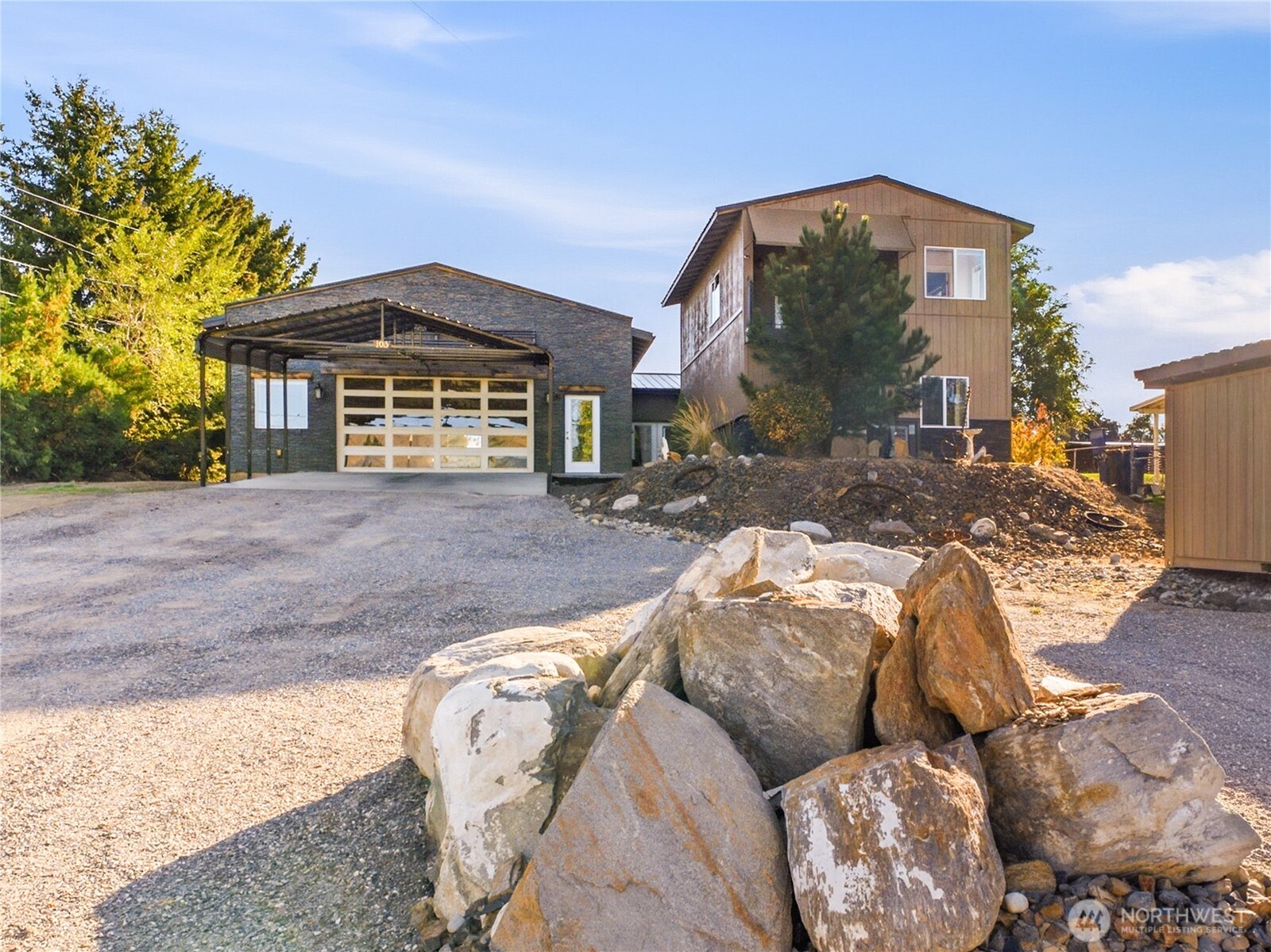 main property photo 0