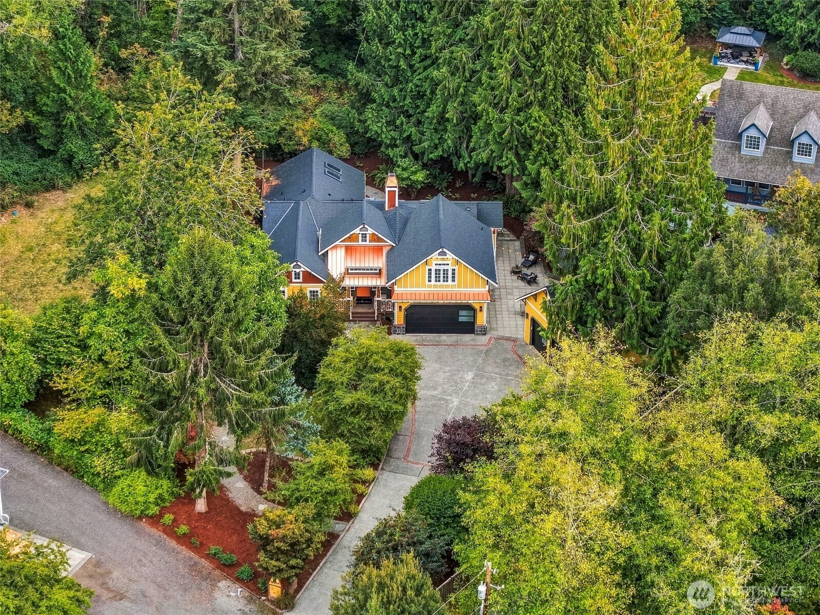 property viewer photo 1