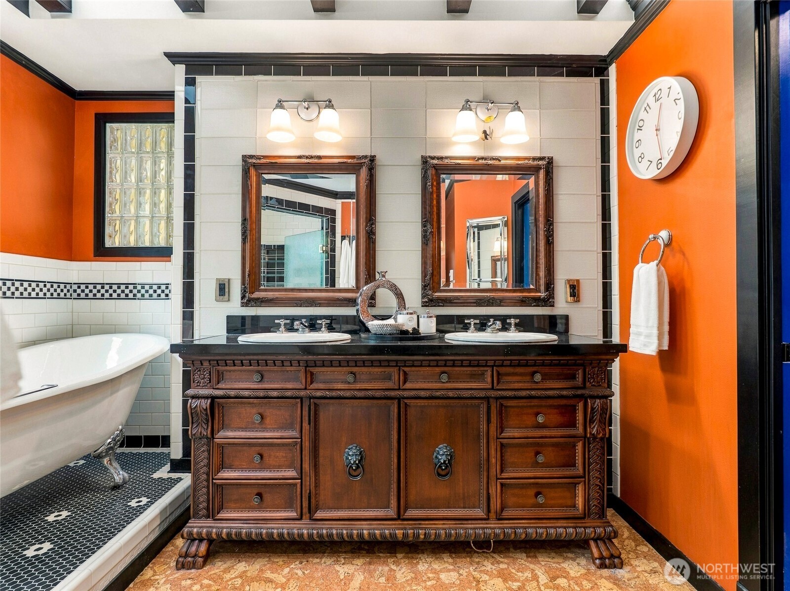 property viewer photo 23