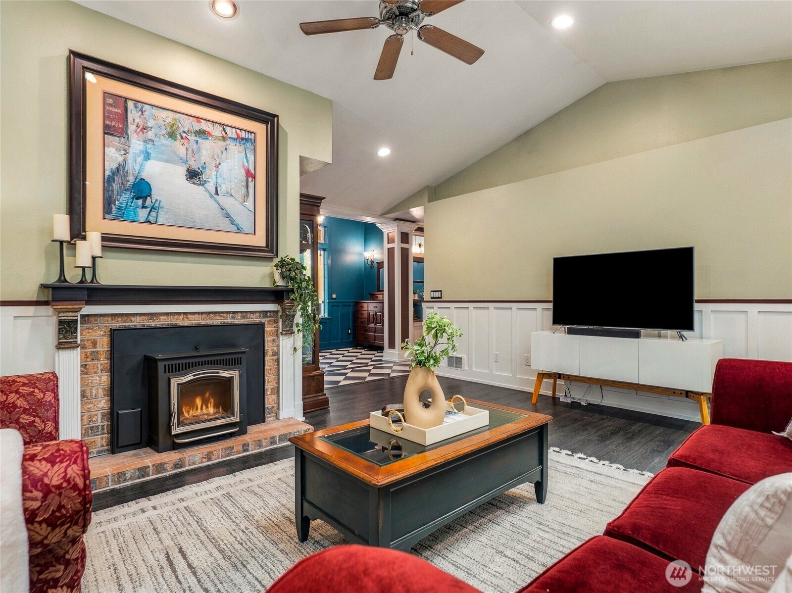 property viewer photo 9