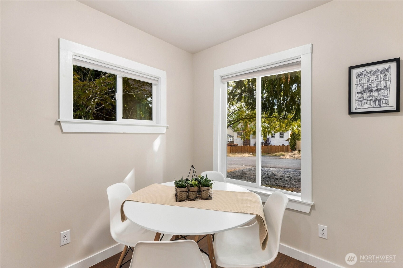 property viewer photo 11